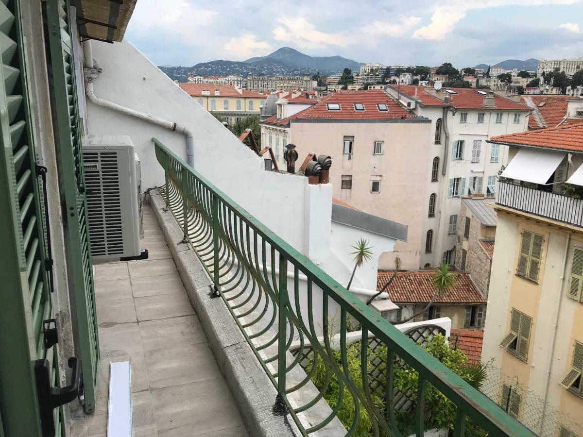 Hôtel 4 A 6 Personnes Sur La Coulee Verte à Nice Extérieur photo